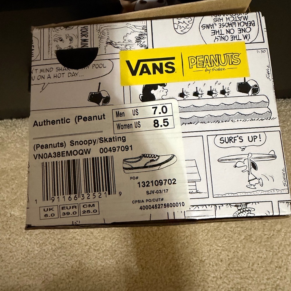 Vans Blue Snoopy Print Low Top Sneakers - Picture 13 of 13